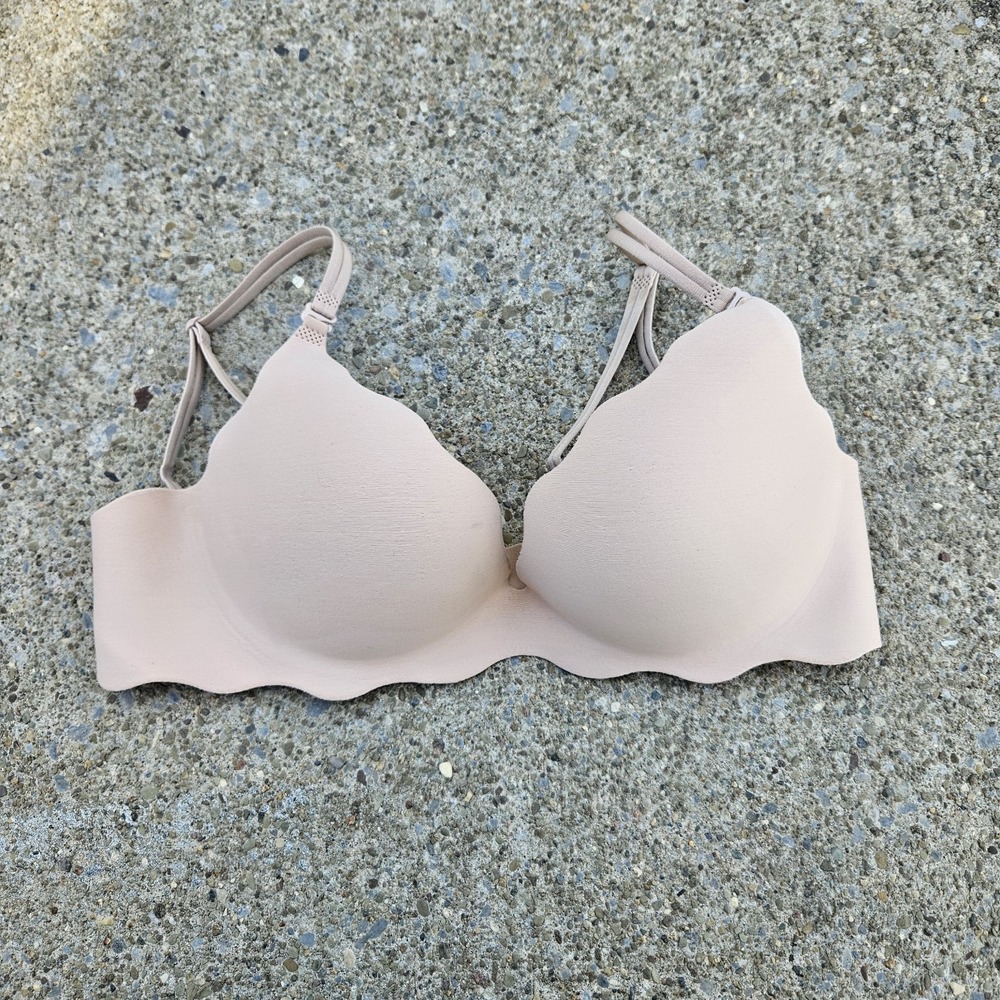 VS Very Sexy Beige Nude 34B Push Up Bra Lightly Padded Adjustable Scalloped Seam